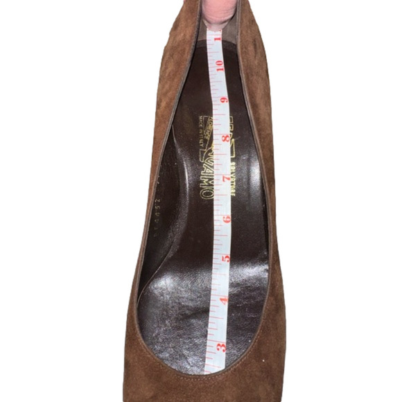 Salvador Ferragamo Vintage Brown Suede Slip on Heels Women’s Pumps Shoes Size 11 - Picture 7 of 7